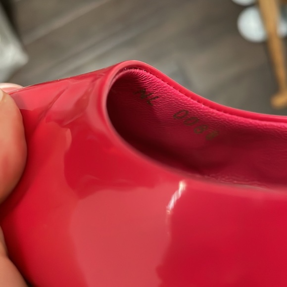 Louis Vuitton Heels - Picture 9 of 9